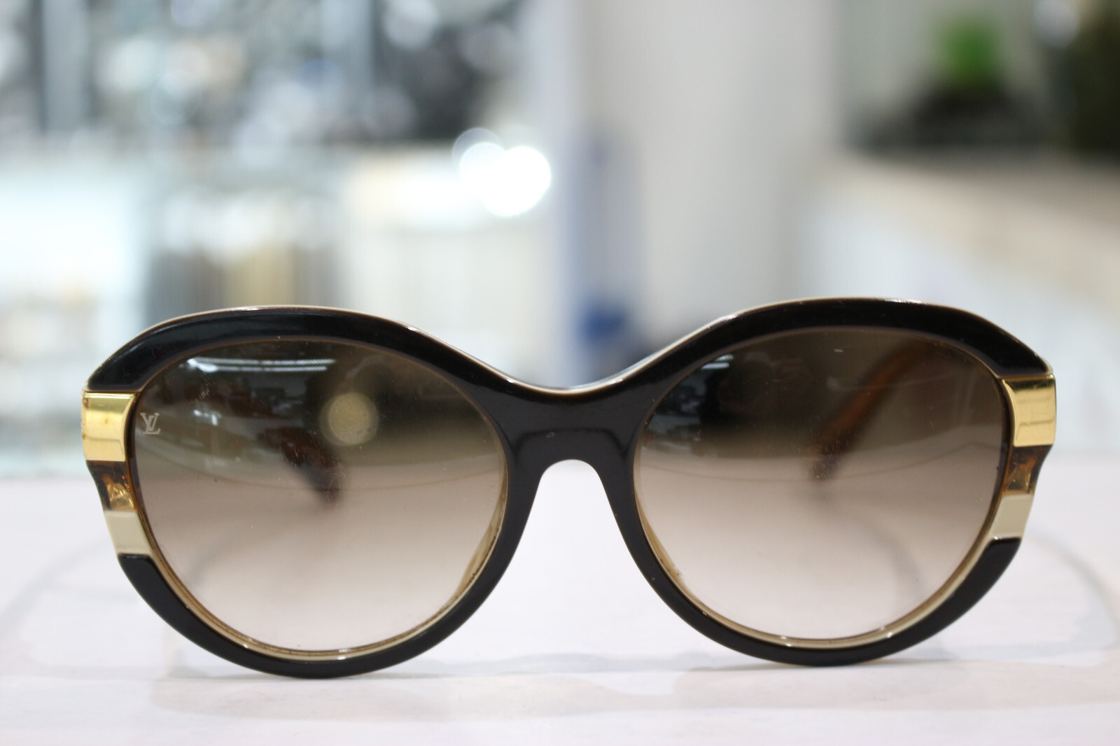 Louis Vuitton Petit Soupcon Cat Eye Sunglasses Z0487E Brown Louis Vuitton Petit Soupcon Cat Eye Sunglasses Z0487E Brown