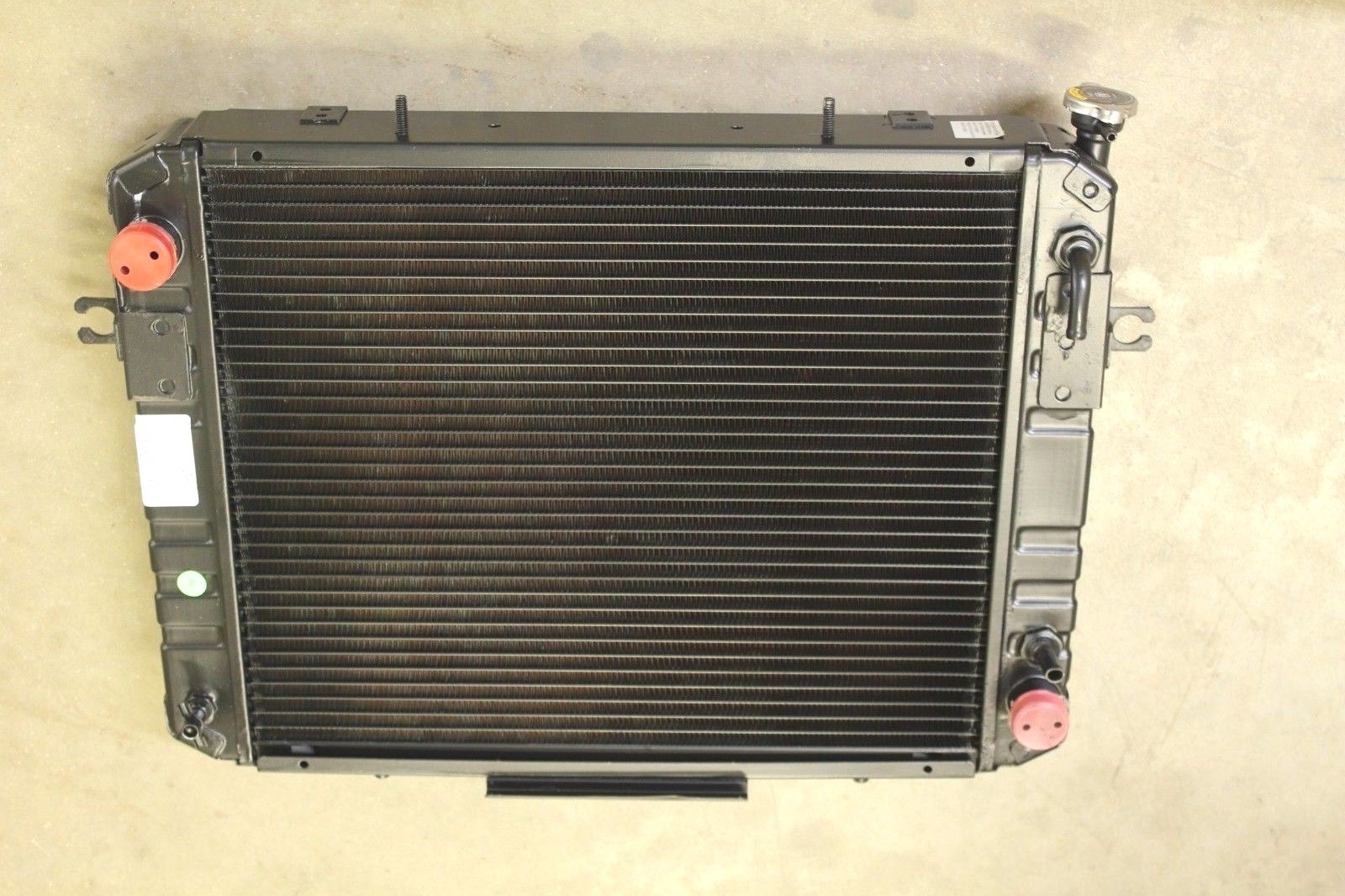 246066 Radiator for Toyota forklift (w/ oil cooler 11.00