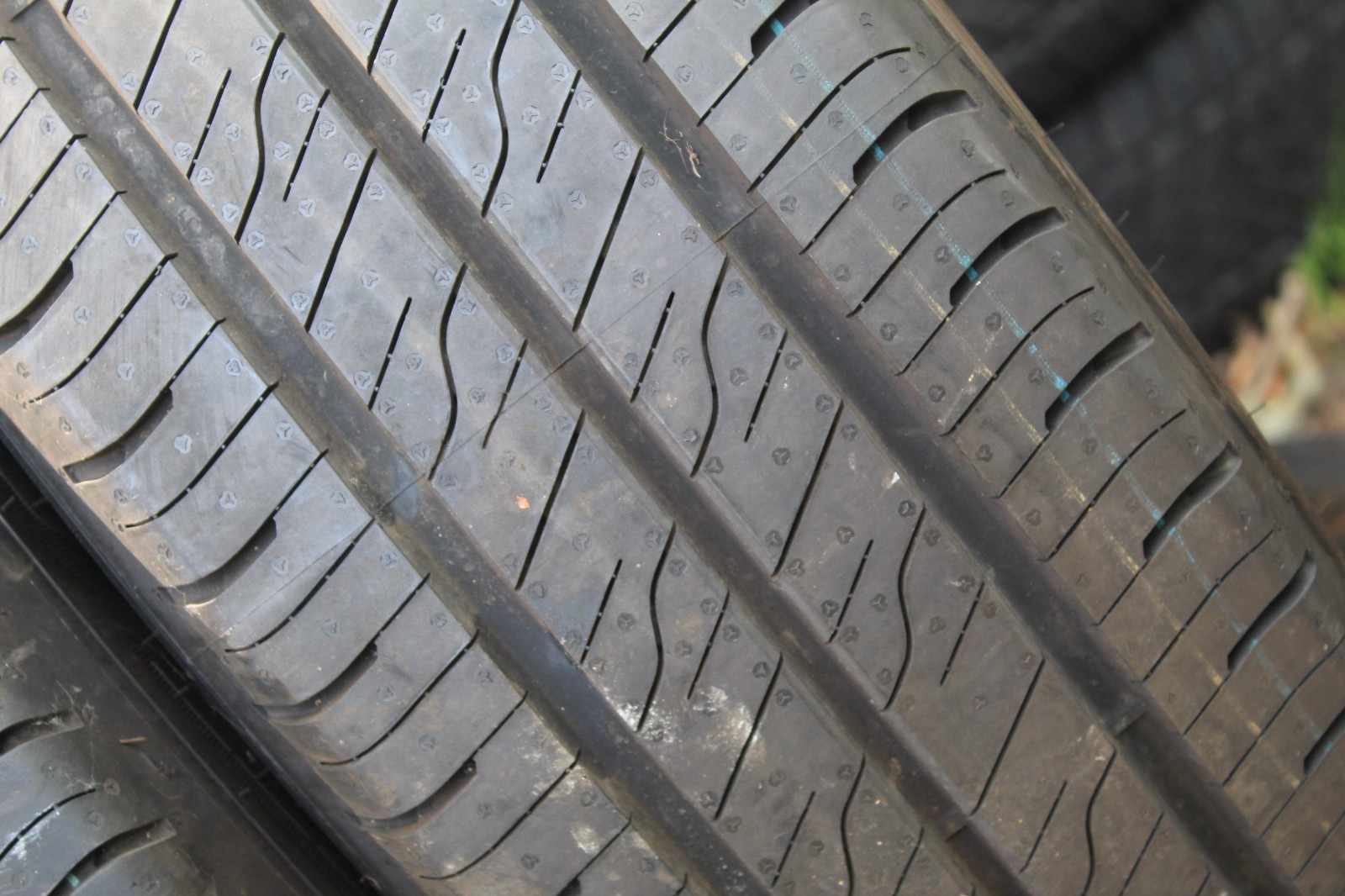 New 215 65 16C Goodyear, Efficient Grip Cargo 2, 109/107T x1 Tyre (F1_tyres) X16
