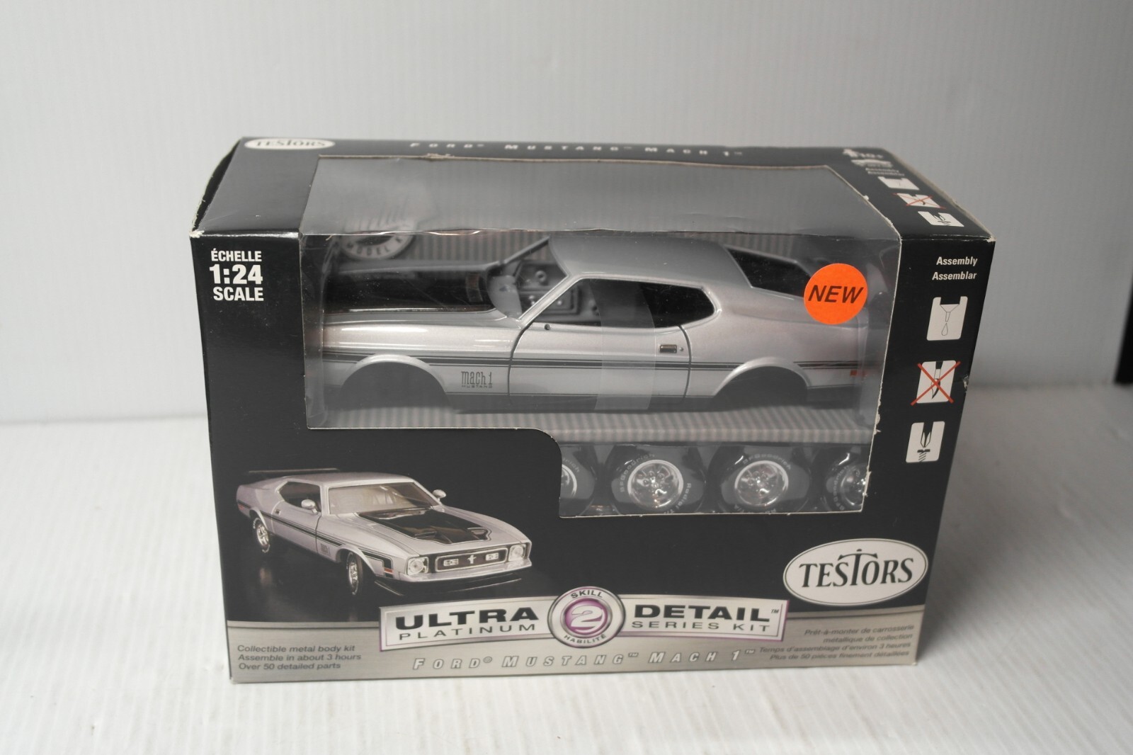 Testors Ultra Detail Platinum Series Ford Mustang Mach 1 1