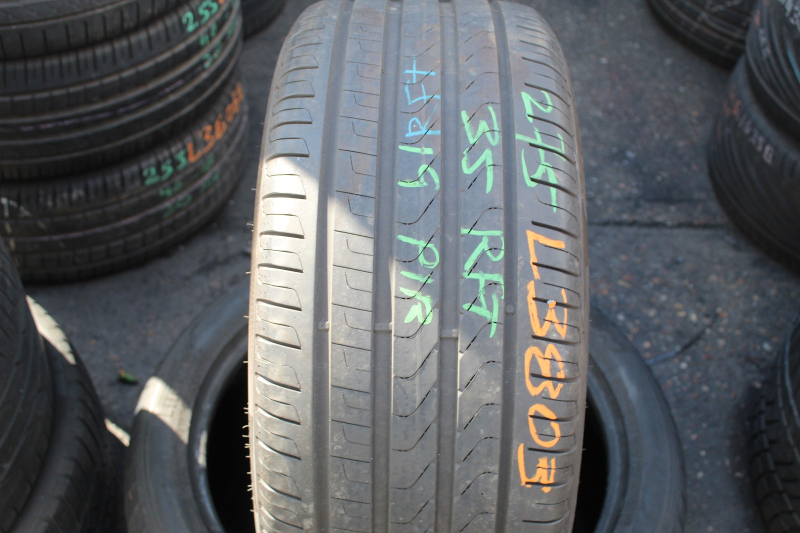 275 35 19 Pirelli, RunFlat, MOE, 100Y, x1 Single Tyre 5.2mm (F1_tyres) L3803