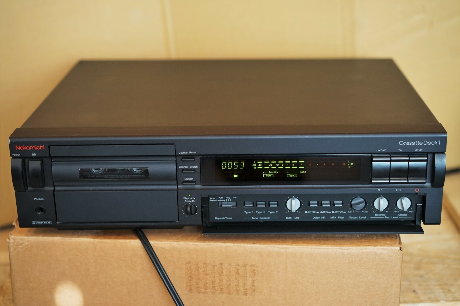 Купить Полки для кассет Nakamichi Cassette Deck 1 Discrete 3 Head Play
