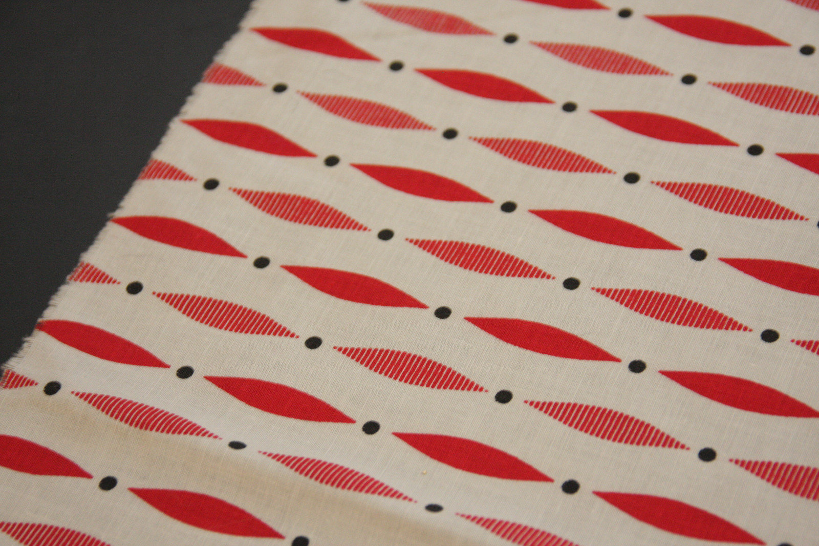 Vtg MCM Cotton Fabric Red Black Lozenge Dots Mint 36