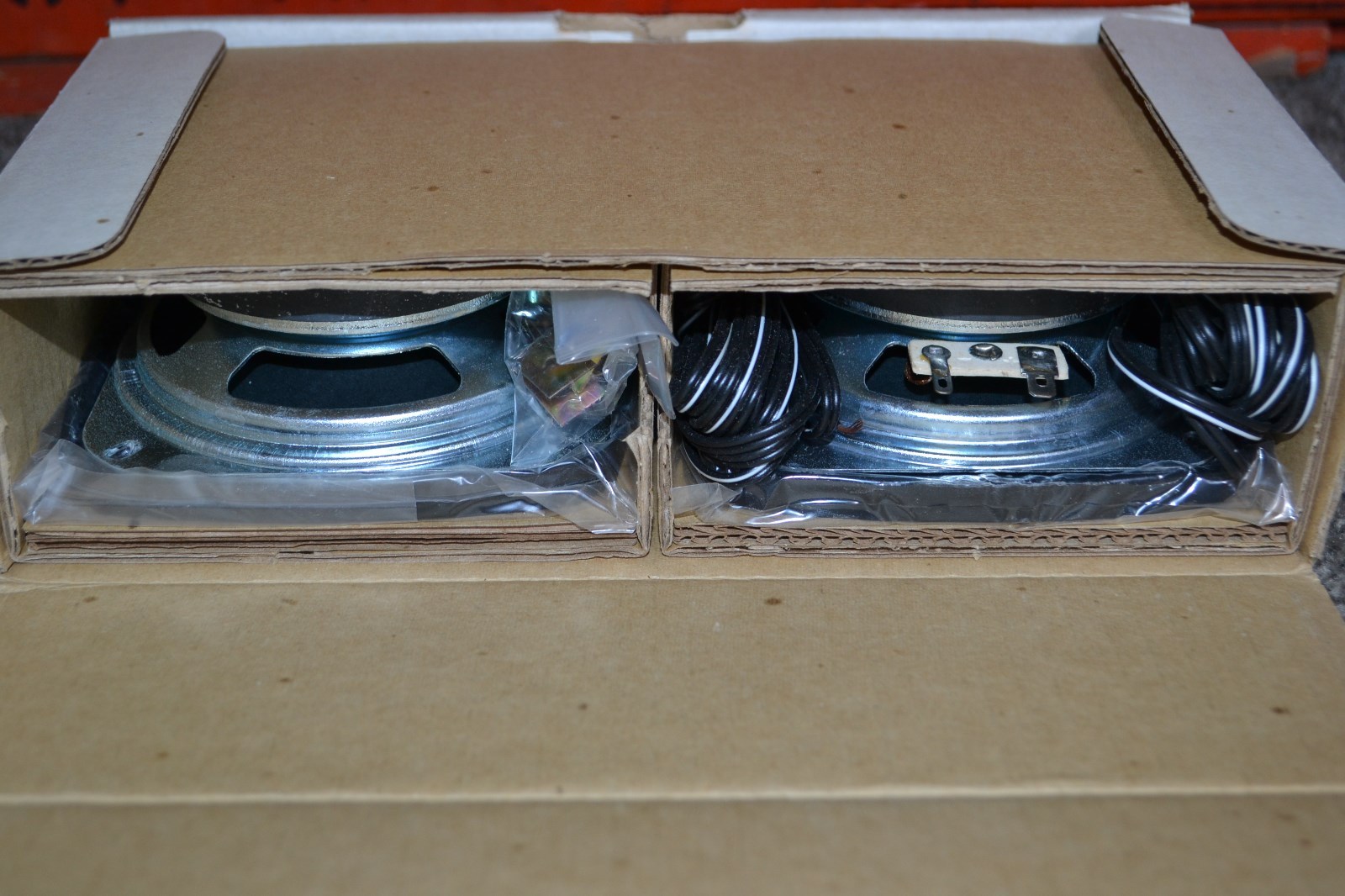 RARE NEW Vintage 1980 Craig Powerplay V301 Twin Flush Mount 4