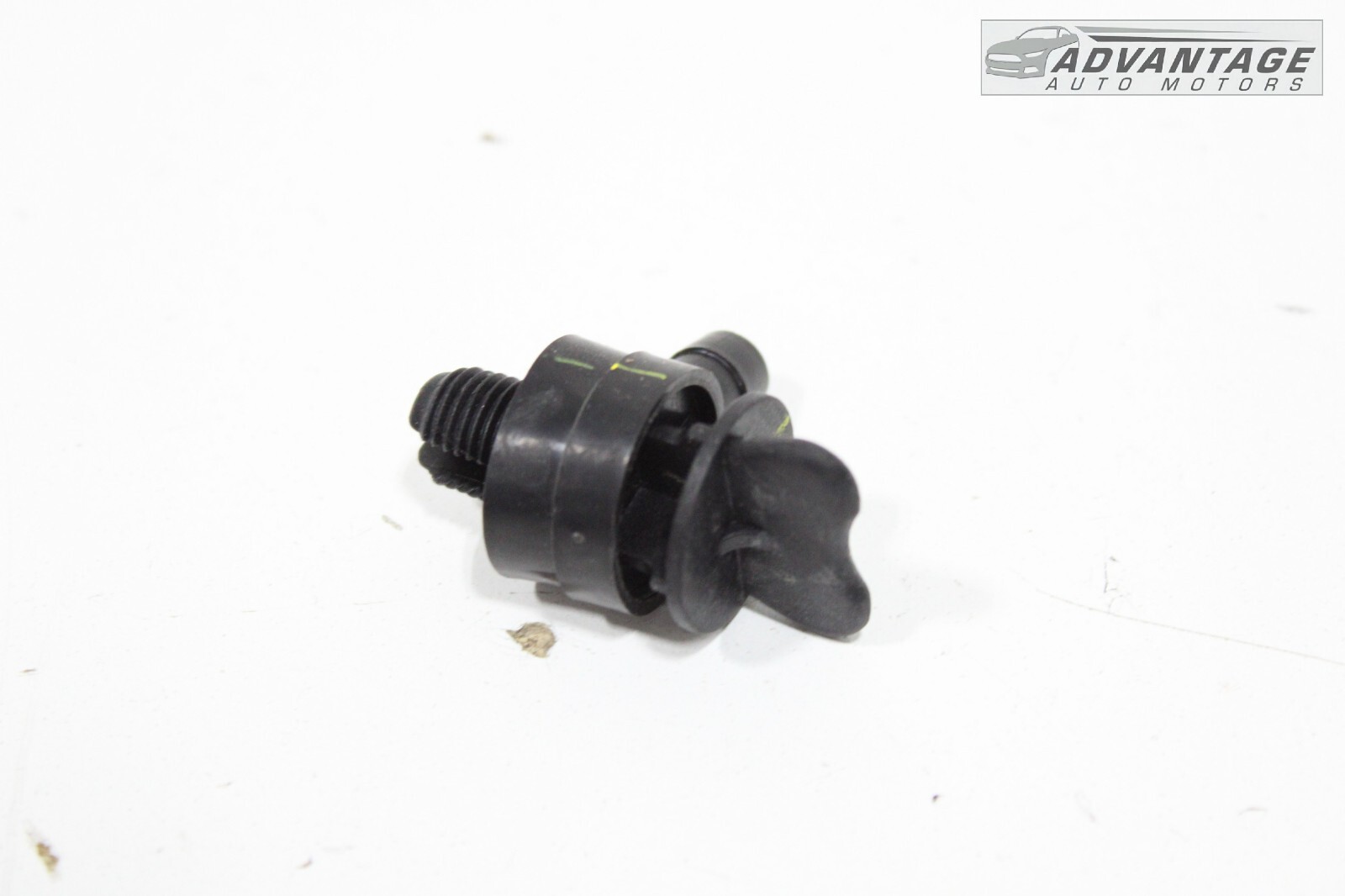 2018-2023 NISSAN KICKS ENGINE MOTOR RADIATOR DRAIN PLUG