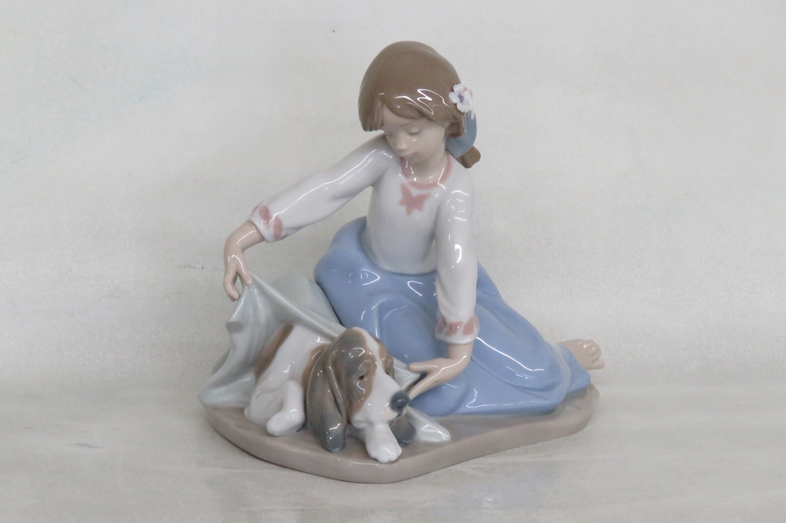 Lladro Spain 5688 Dogs Best Friend Girl and Dog Porcelain