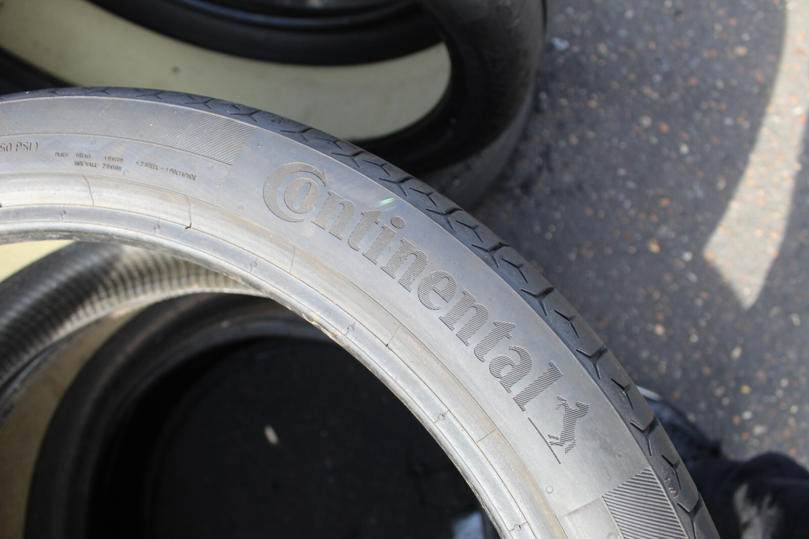 255 35 21 Continental, SC 6, AO1, 98Y, x2 A Pair 6.0mm (F1_tyres) FO L3333