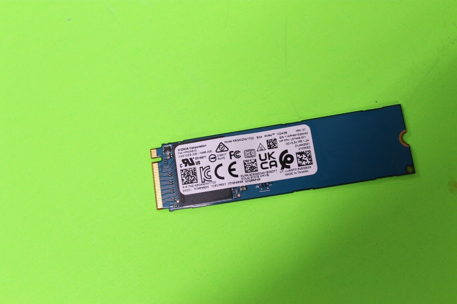 KIOXIA 1024GB 1TB PCI Express M.2 SSD Solid State Drive KBG40ZNV1T02 KIOXIA 1024GB 1TB PCI Express M.2 SSD Solid State Drive KBG40ZNV1T02