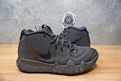 Size 10.5 Nike Kyrie 4 Blackout 2018 943806 008 eBay