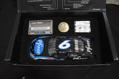 Mark Martin NASCAR 2003 Pfizer #6 Taurus Team Caliber Owners 1:24 LTD Ed. 1/1200