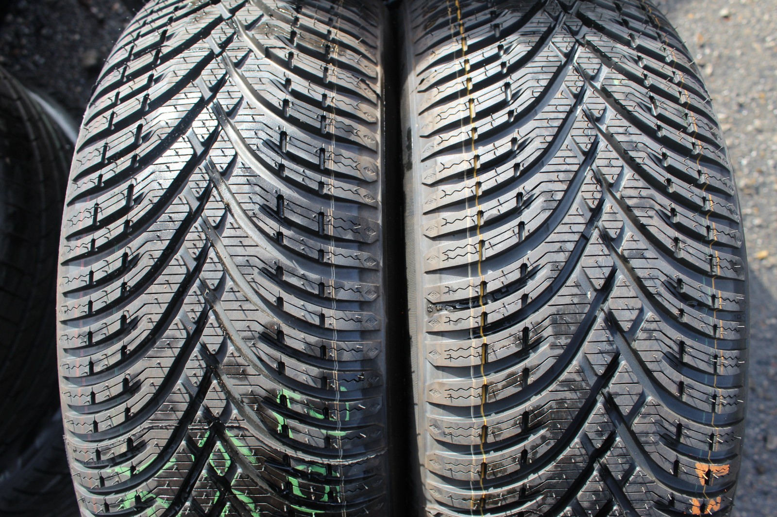 New 205 60 16 BFGoodrich, Winter, XL, M+S, 96H, x1 Tyre (F1_tyres) L3780
