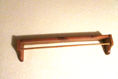 Plate rail shelf new arrivals