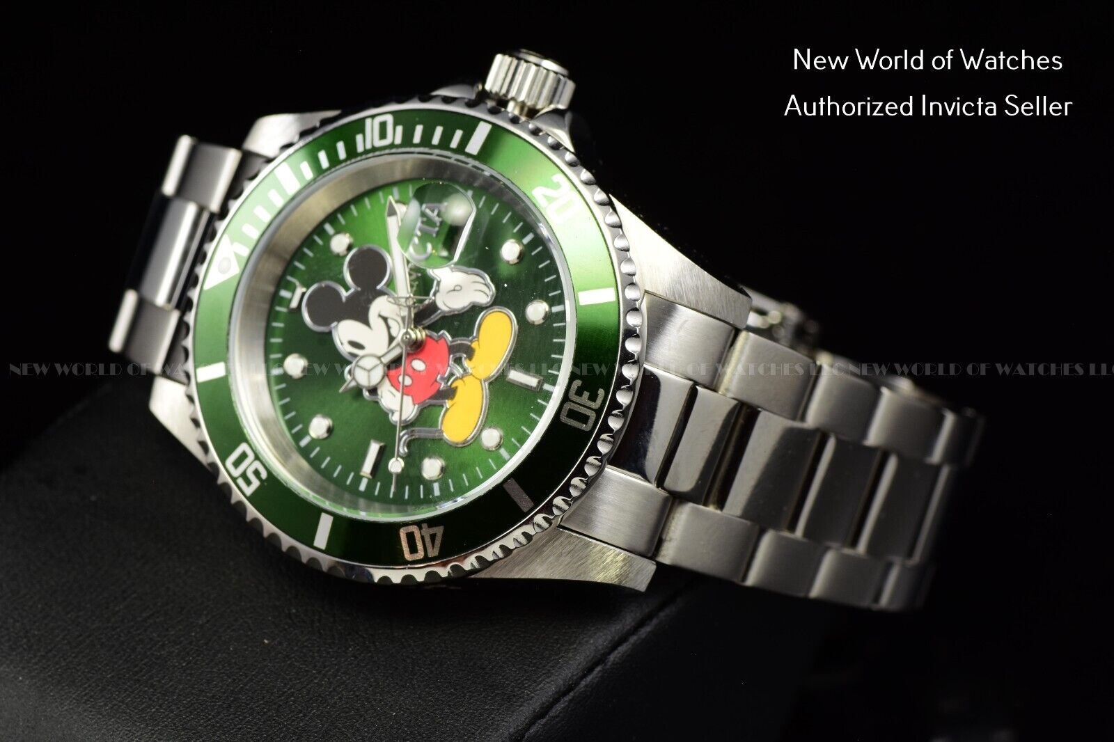 Pre-owned Invicta Disney Mickey Mouse Green Dial Quartz Lim Ed 40mm Men's Watch 25659