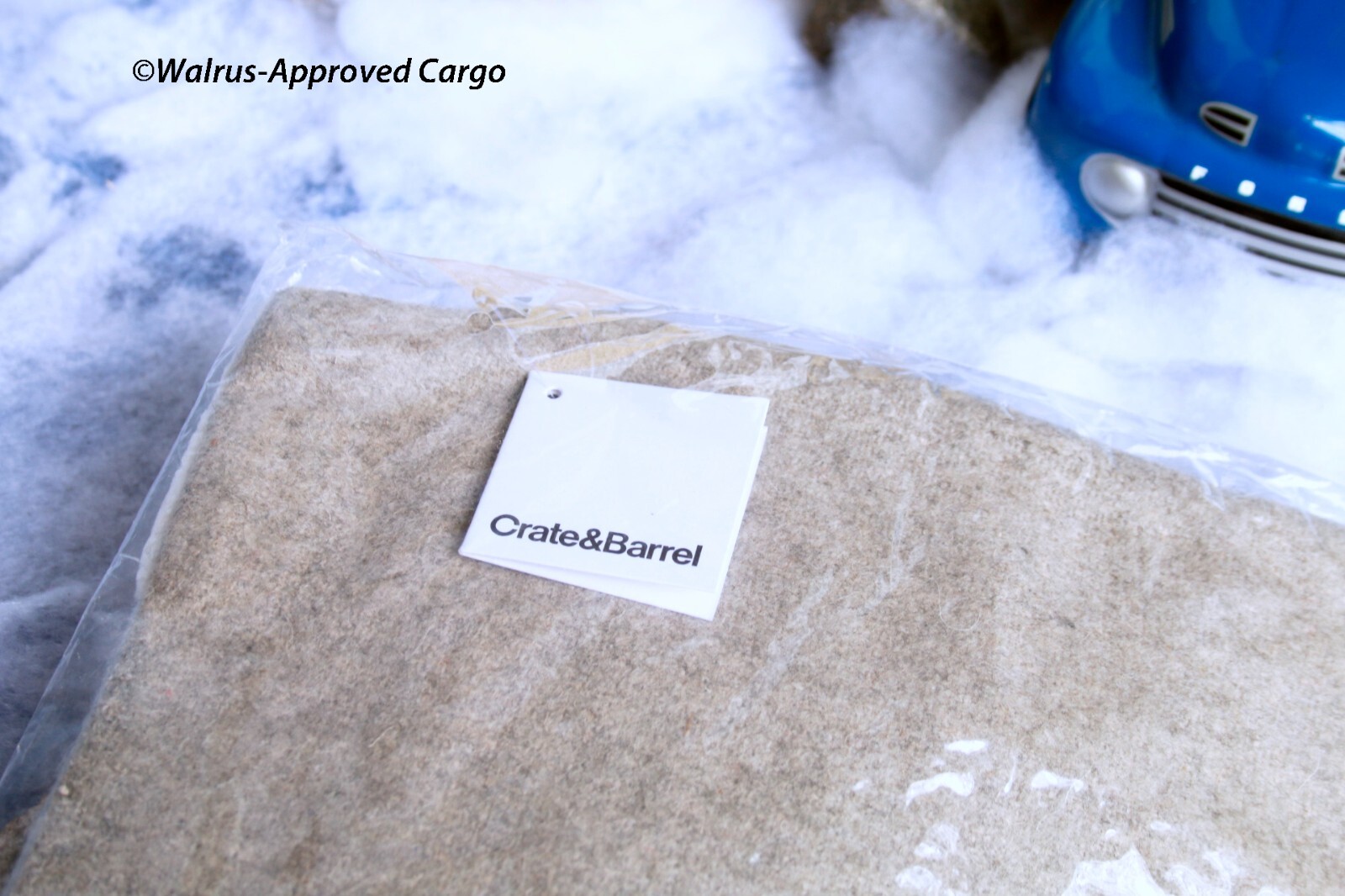 CRATE & BARREL ASPEN FIR PILLOW COVER -NWT- NIP BLAH HOLIDAY DÉCOR IN THE BUD!