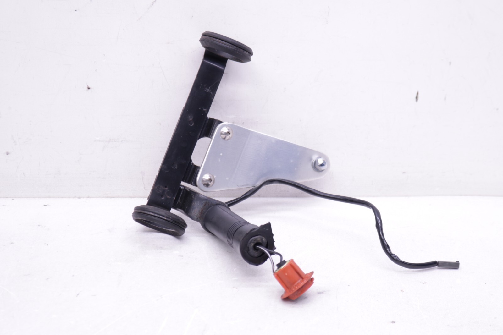 1999 99-02 SUZUKI SV650 SV650S SV 650 OEM HEADLIGHT MOUNT
