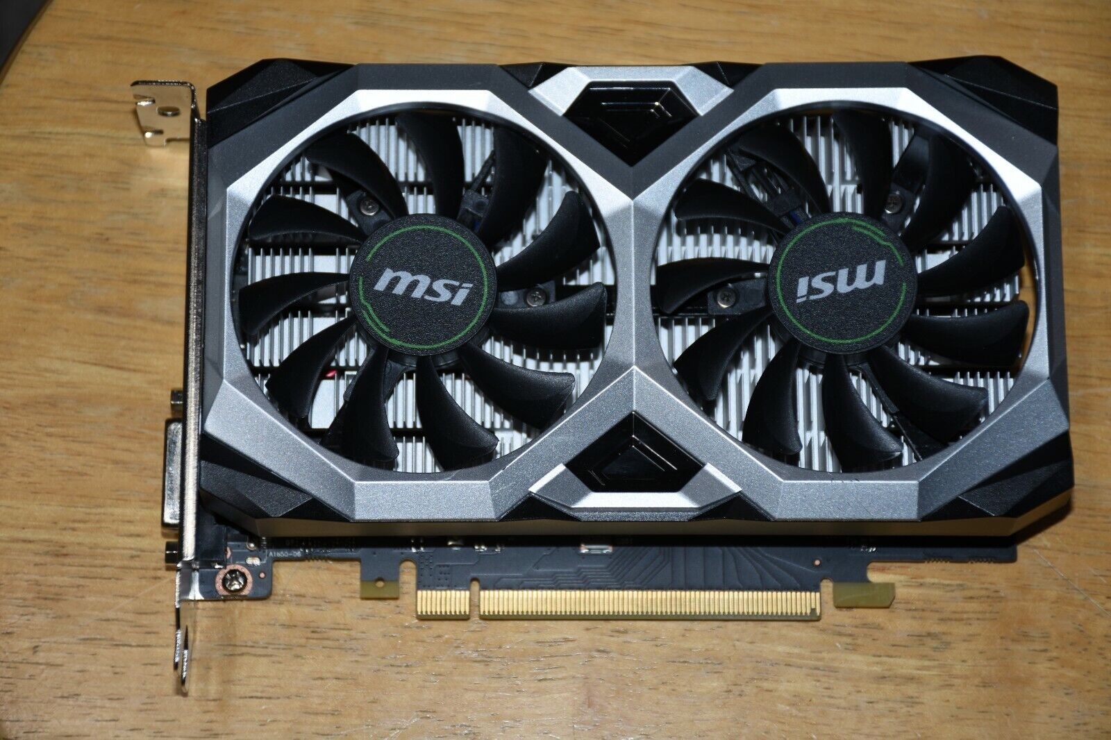 MSI GeForce GTX 1650 Ventus XS 4GB OC GDDR5 PCI Express 3.0 MSI GeForce GTX 1650 Ventus XS 4GB OC GDDR5 PCI Express 3.0