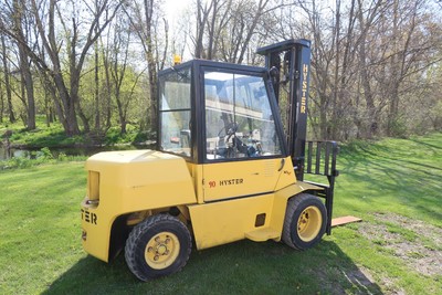Hyster H90XL, 9,000# Pneumatic Tire Forklift, Perkins Diesel, 2 Stage, Sideshift