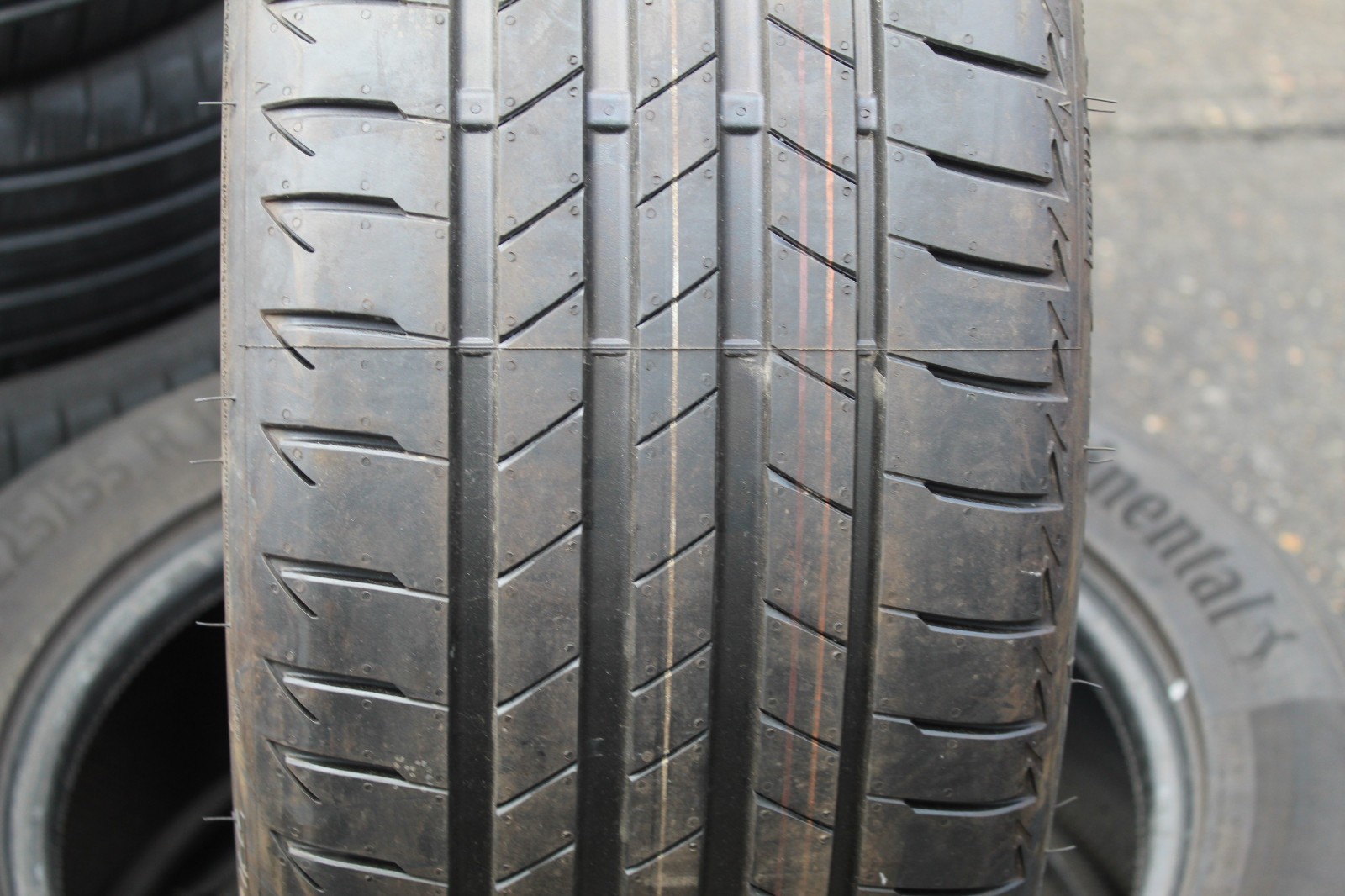 New 225 35 20 Bridgestone, RunFlat, Star, 90Y, x1 Single Tyre (F1_tyres) L3580