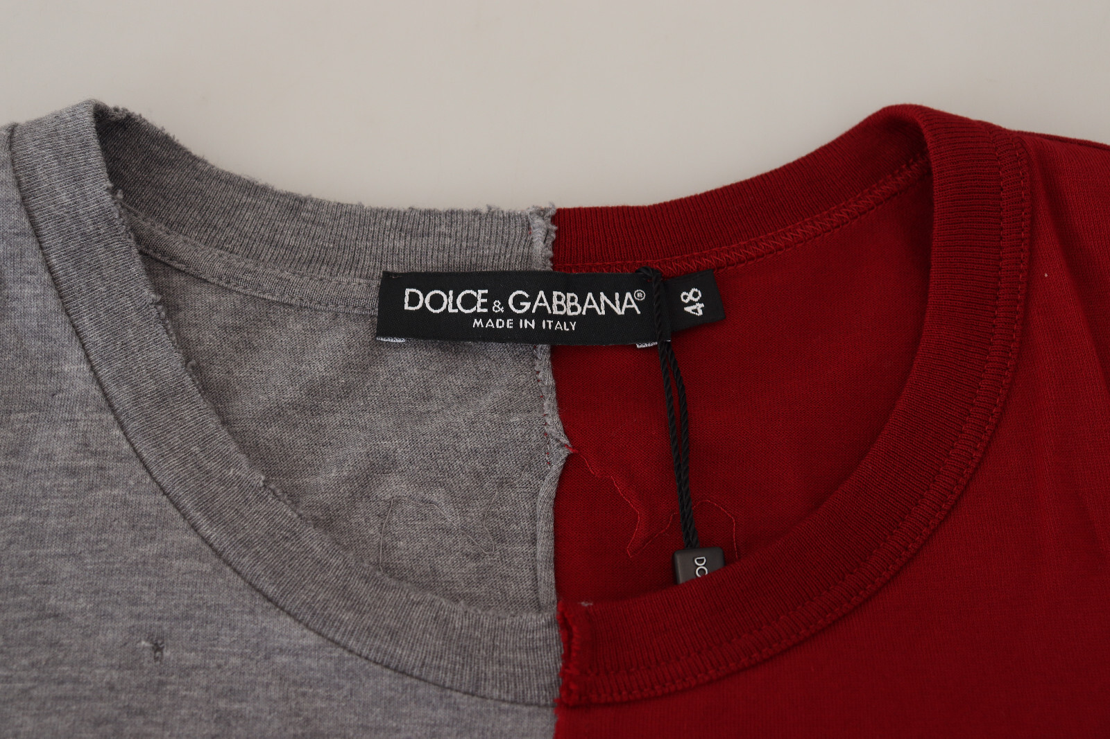 

Футболка DOLCE - GABBANA Красный Серый Two Model DG Angel Crewneck IT50 /  Рекомендуемая розничная цена 980 долларов США, Multicolor