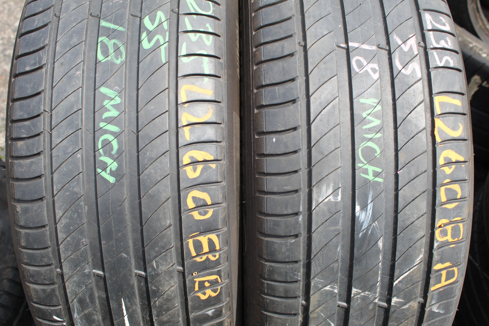 235 55 18 Michelin, Primacy 4, VOL, 100V, x2 A Pair 5.0mm (F1_tyres) L2608