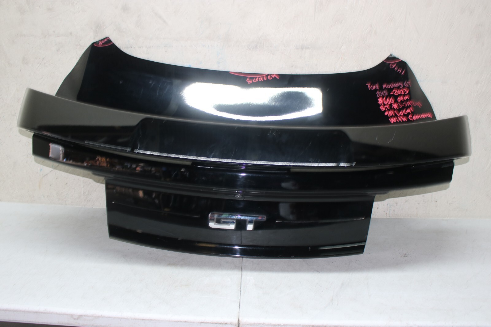 2018 2023 FORD MUSTANG GT REAR TRUNK LID WITH CAMERA OEM