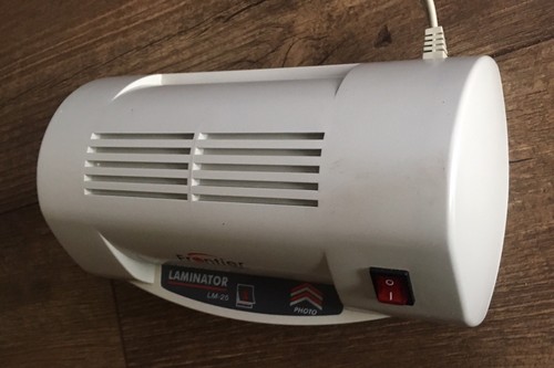 Frontier LM-25 Professional Laminator PSX-4531V w/Manual & 4 Laminating Sheets
