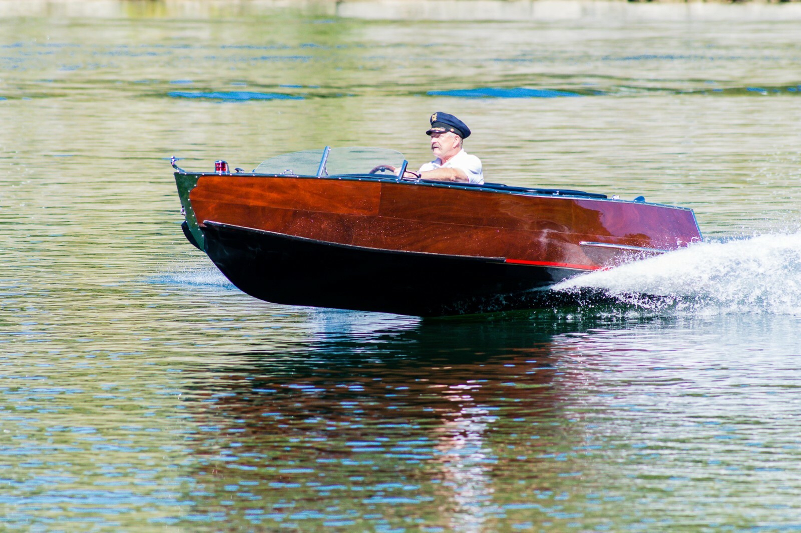 2020 mahogany double cockpit runabout