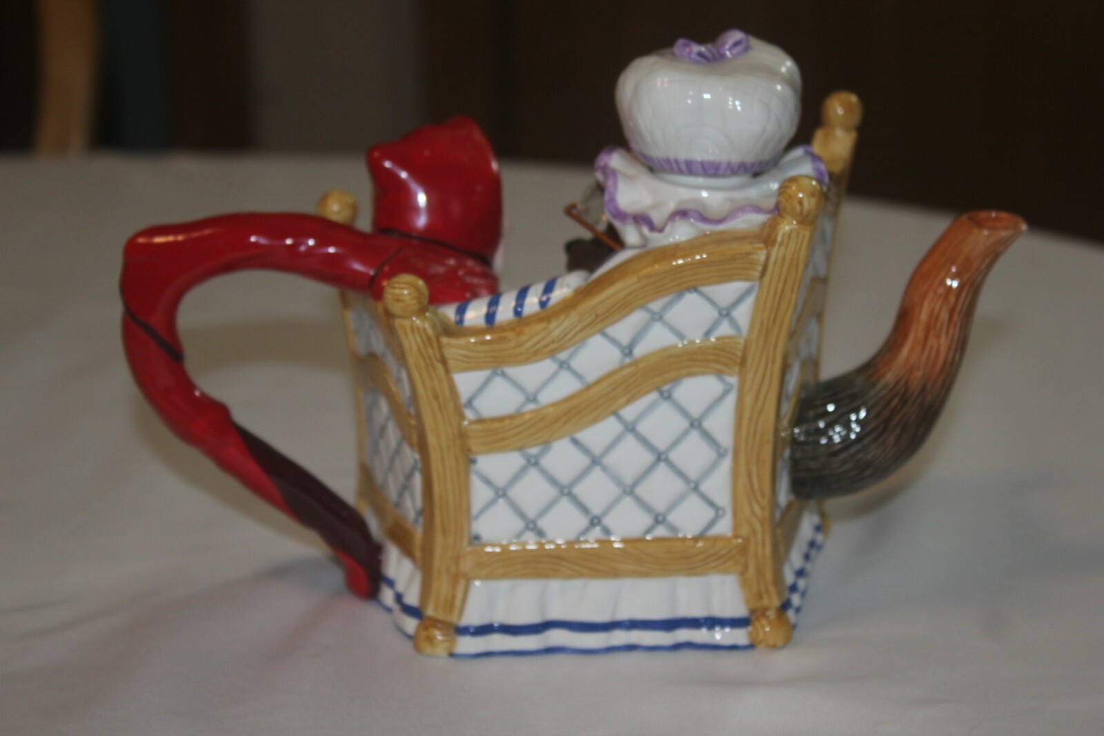 Collectable  Little red ridding hood tea set