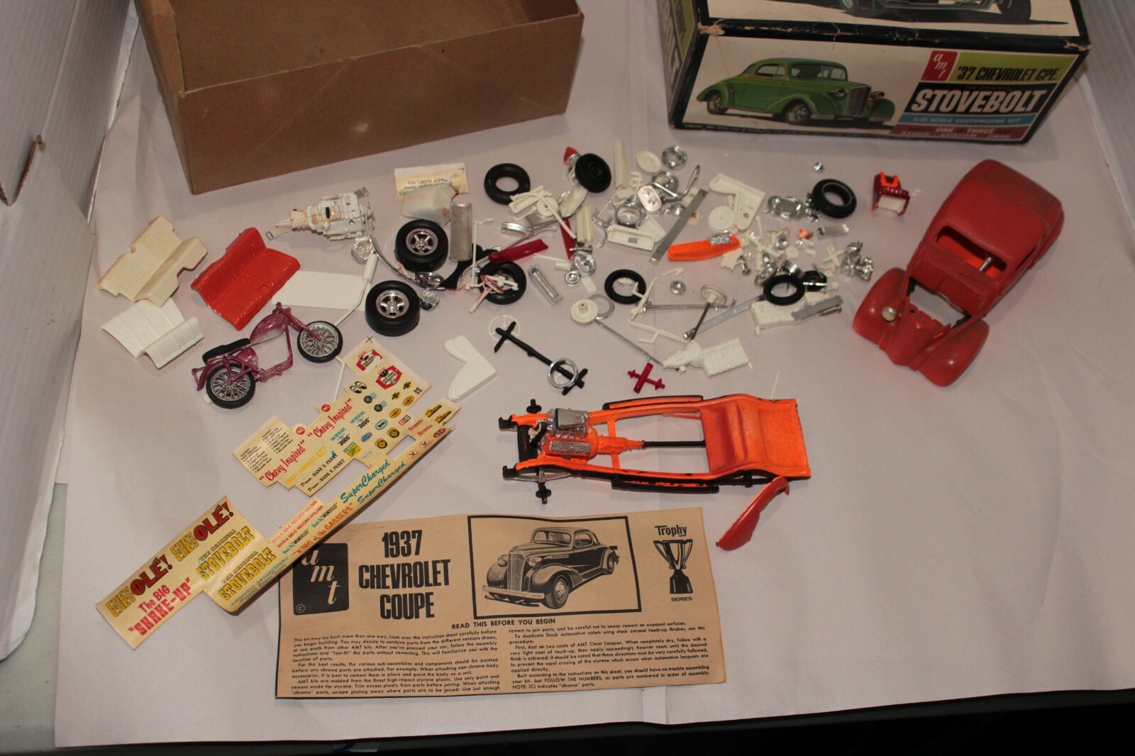 AMT 2637 #08 1937 CHEVY STOVEBOLT COUPE VINTAGE 1/25 Model Car Mountain