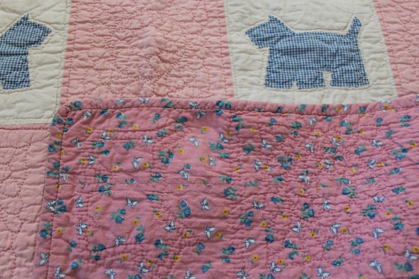 Vintage 1930s/1940s Scottie Dog Quilt - EUC - 37