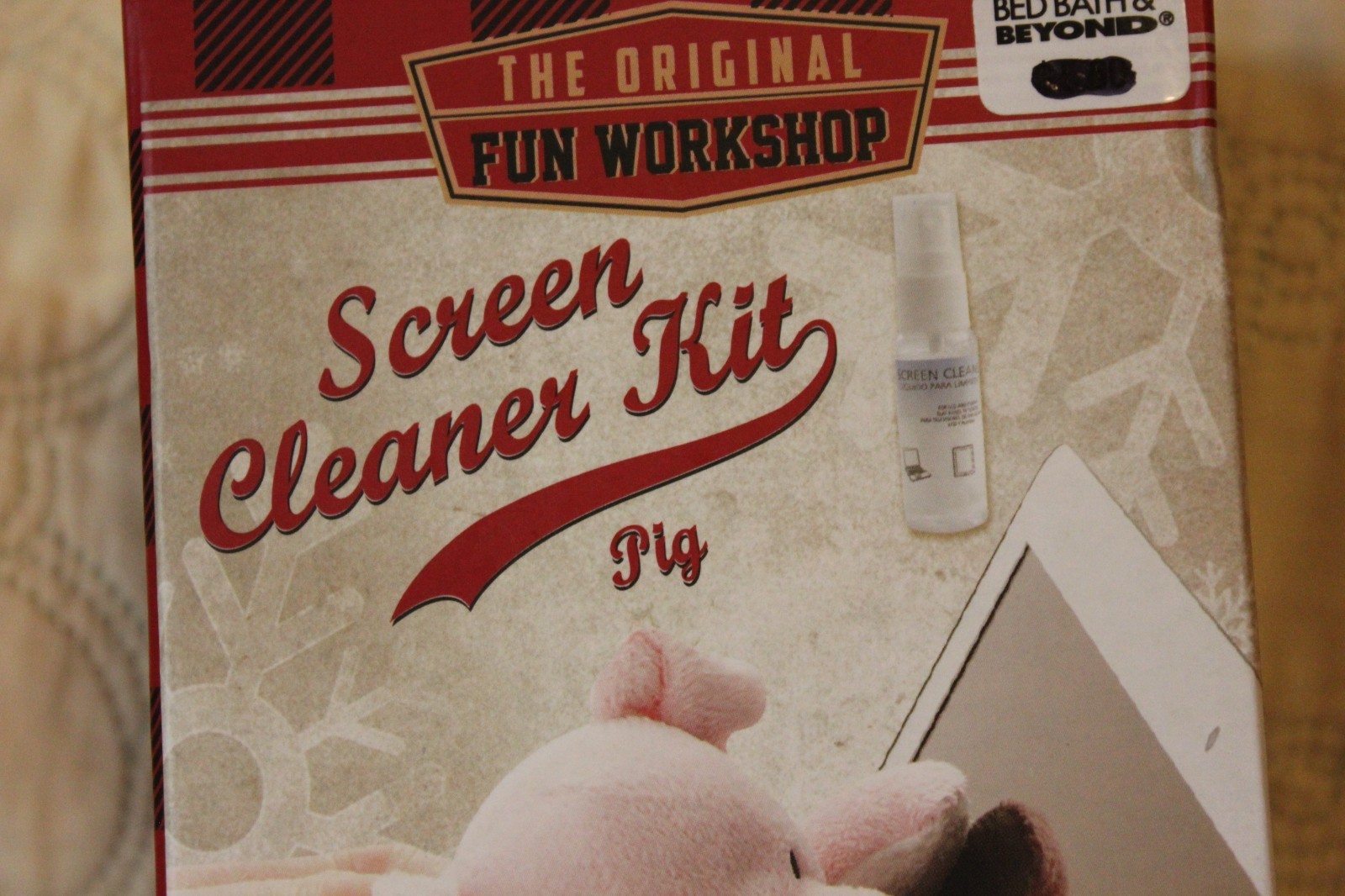 THE ORIGINAL FUN WORKSHOP computer SCREEN CLEANER KIT PIG-- BRAND NEW