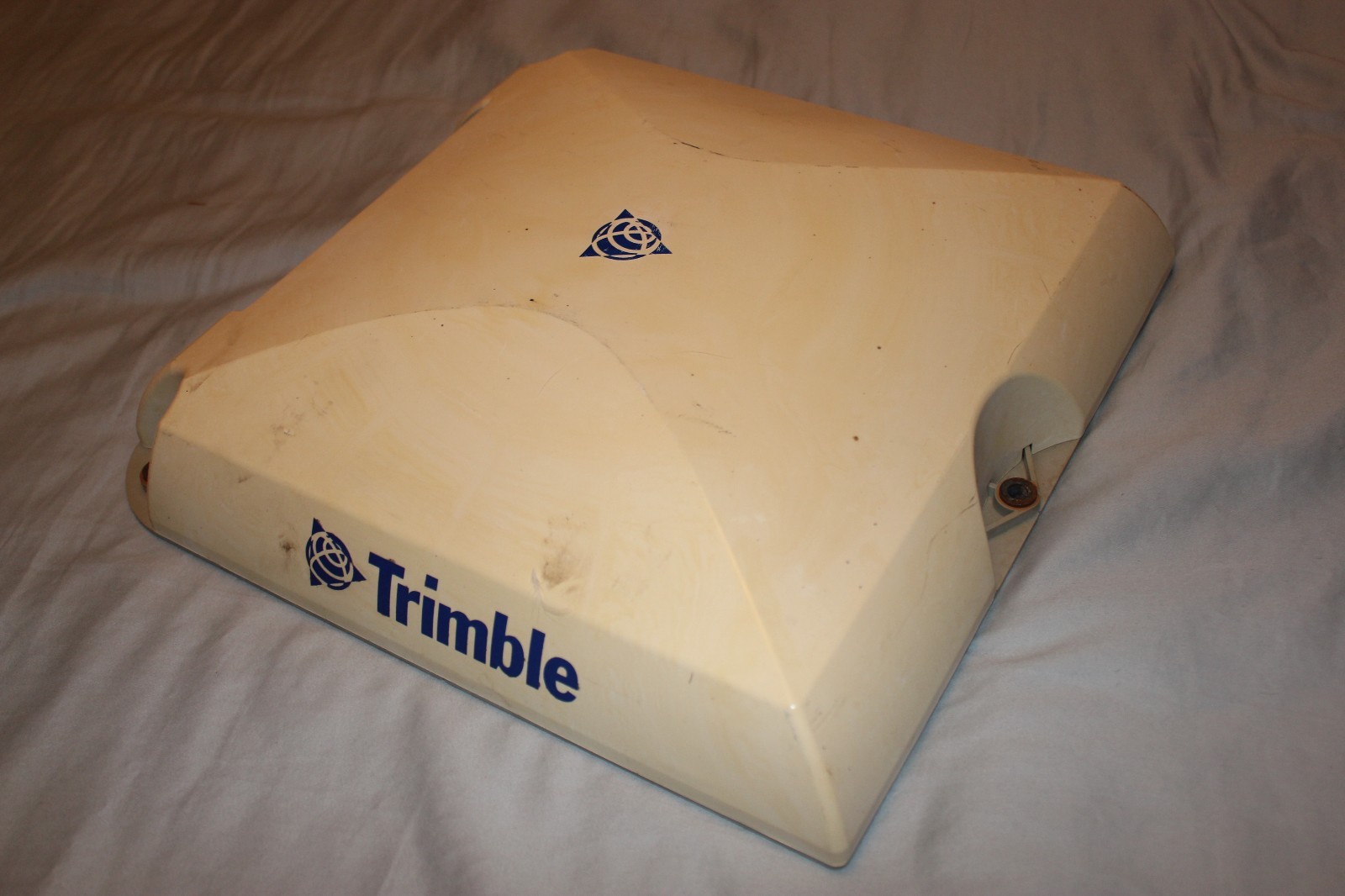 Trimble GPS Antenna AG252 Case IH John Deere WAAS 57513-00 Sprayer Tractor