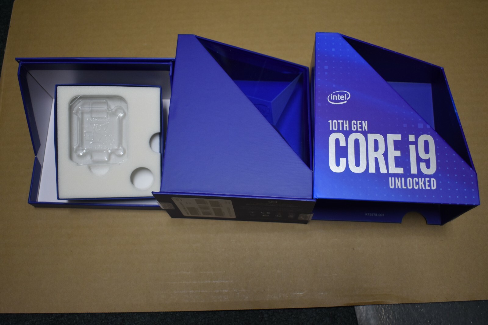 Intel Core I9 10th Gen Box Only.. CPU not INCLUDED | eBay Intel Core I9 10th Gen Box Only.. CPU not INCLUDED | eBay