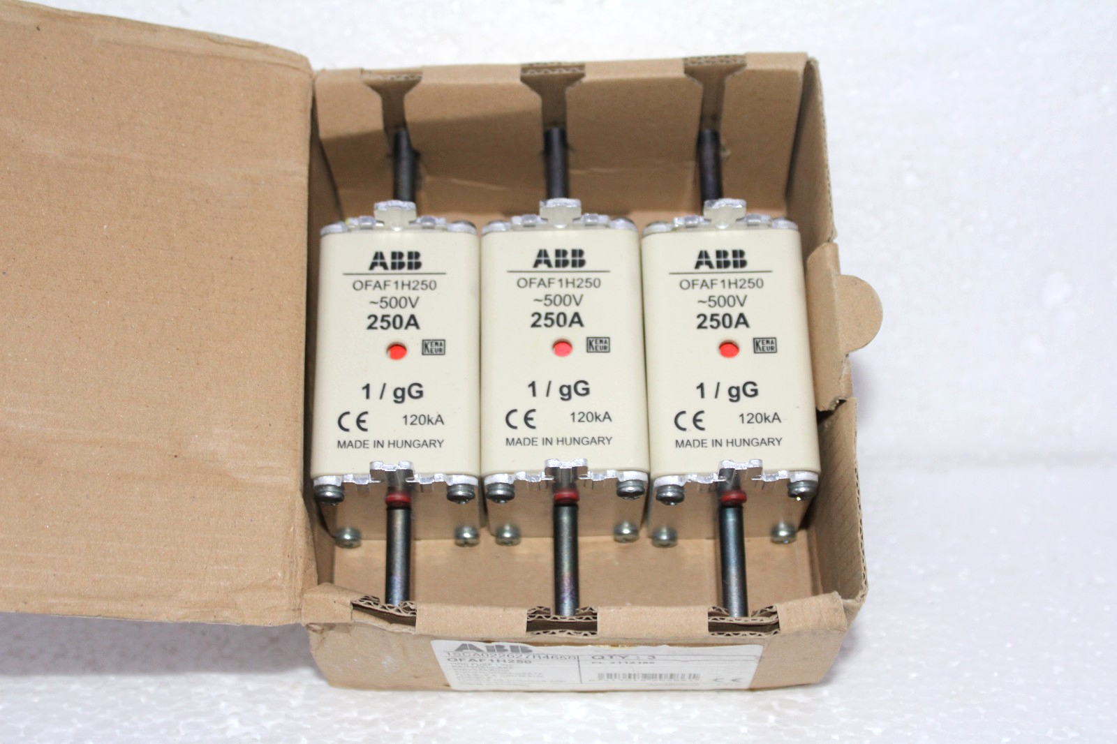 Lot of 3 ABB 1SCA022627R4650 OFAF1H250 HRC FUSE LINK Rated