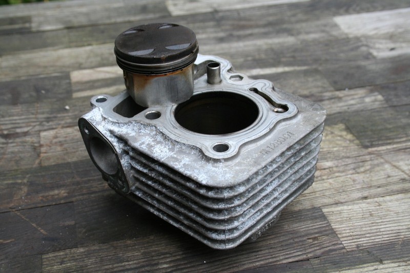 Daelim Otello Sg 125 F  Zylinder Und Kolben