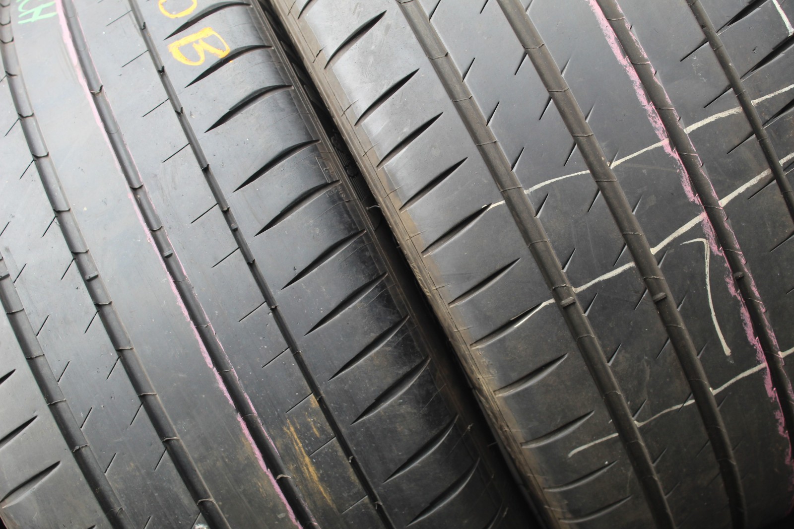 275 35 19 Michelin, Pilot Sport 4S, 96&100Y, x2 A Pair 6.5mm (F1_tyres) L3610