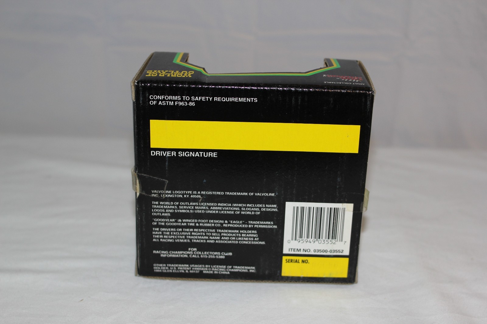 #11 Valvoline 1993 World of Outlaws Steve Kinser 1:64 Scale Die Cast