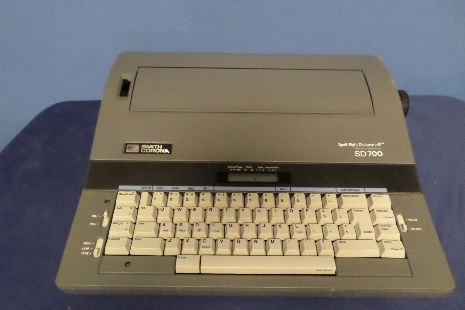 Smith Corona SD700 Typewriter Lot#6-0250