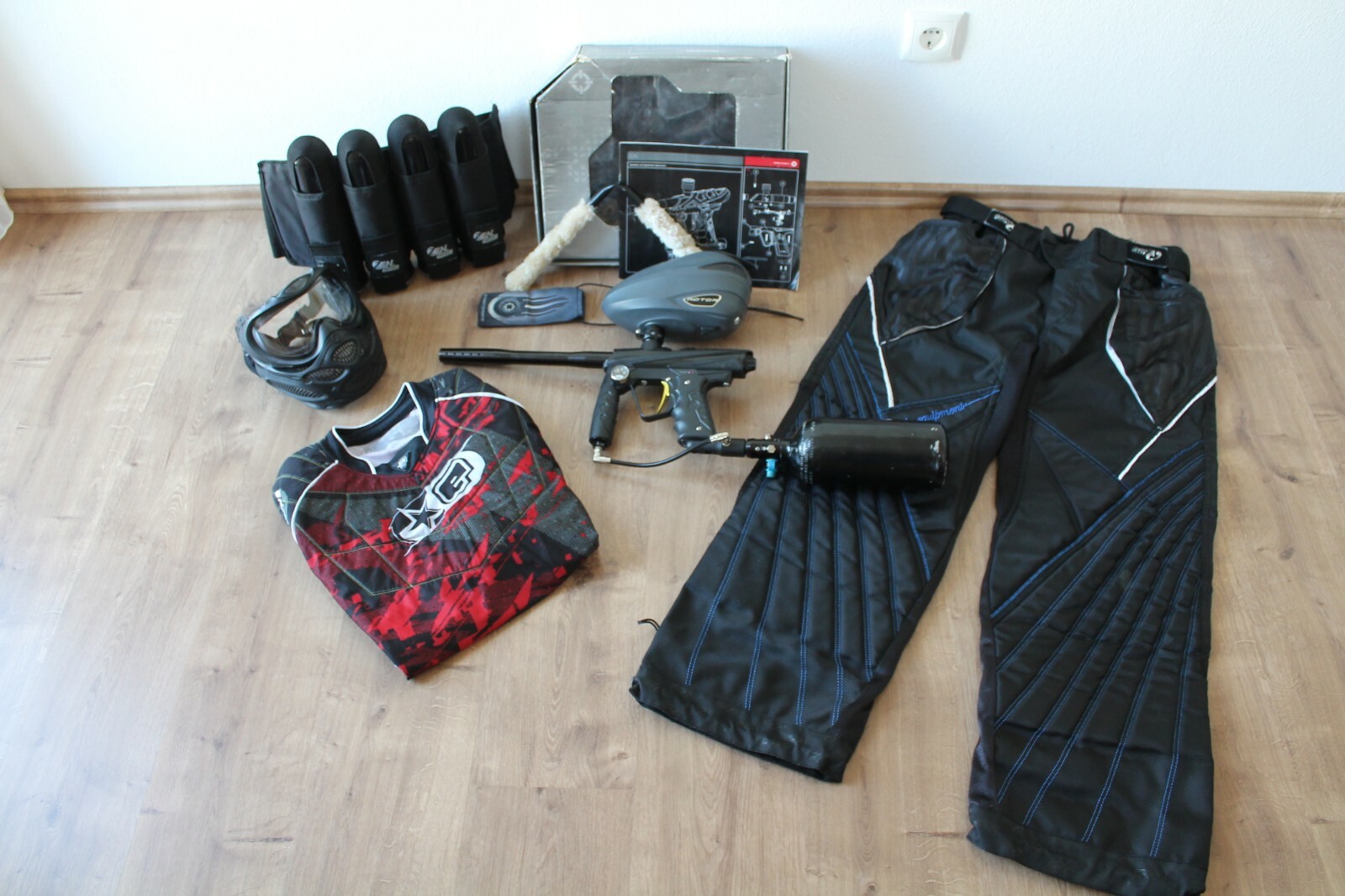 SMART PARTS ION - XE Komplettset inkl. Eclipse Jersey, DYE I3 PRO MASKE, etc. 