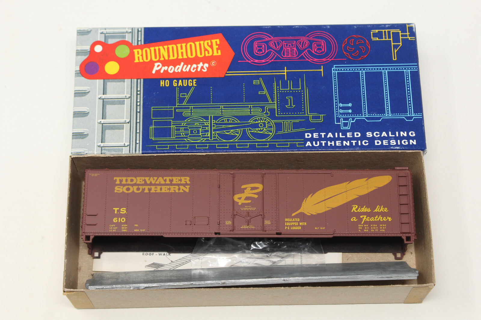 HO Roundhouse 1272 50' Plug Door Box Car Tidewater