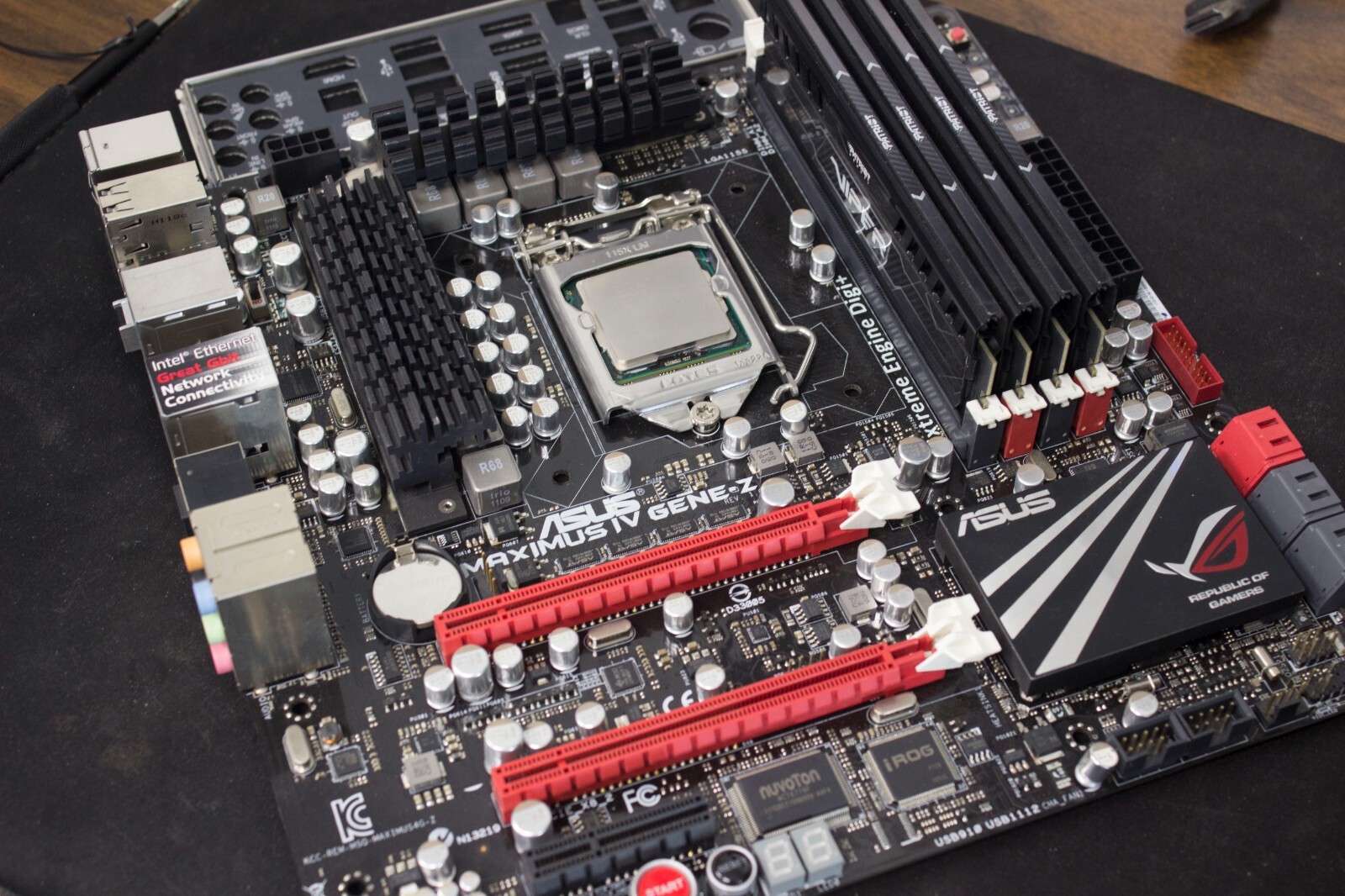 Asus Maximus IV Gene Z, i7 2600 and 16GB Memory | eBay
