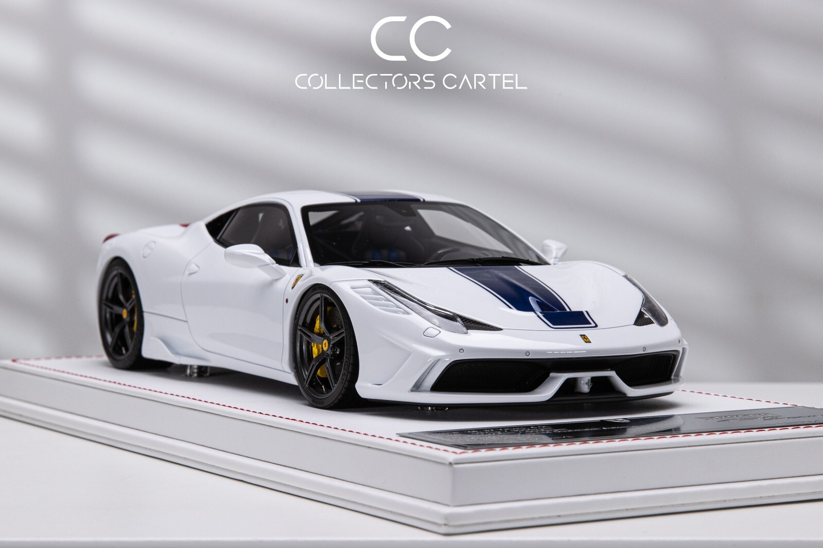 1/18 HH Model Ferrari 458 Speciale Blue - LIVECARMODEL.com