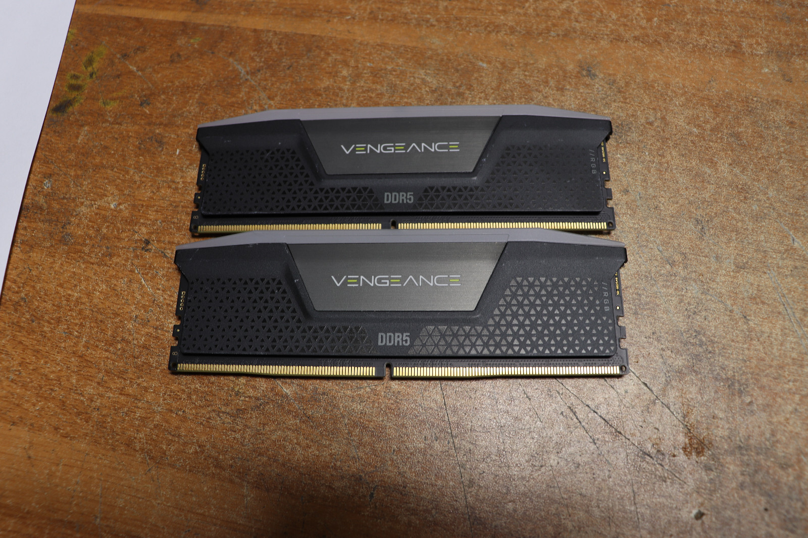 CORSAIR Vengeance RGB 32GB (2 x 16GB) DDR5 6200 (PC5 49600