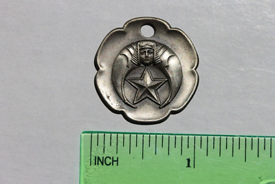 COMPLIMENTS OF George E Stringfellow A.A.O.N.M.S. WHITEHEAD & HOAG FOB KEY CHAIN