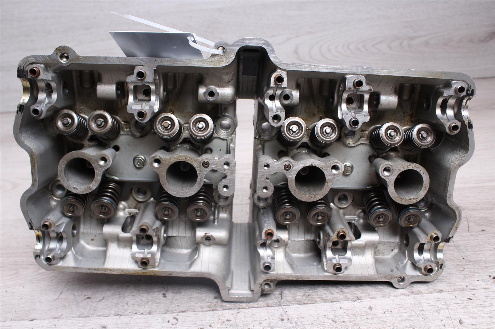 Cylinder head Suzuki GSX-R 750 GR75A 85-87 | eBay