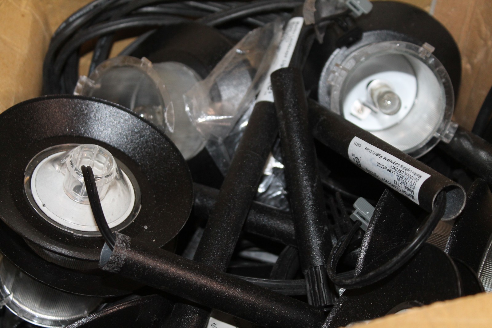 Malibu Starlight 8-Pack Low Voltage Metal Landscape Lighting Kit #8301-9907-08