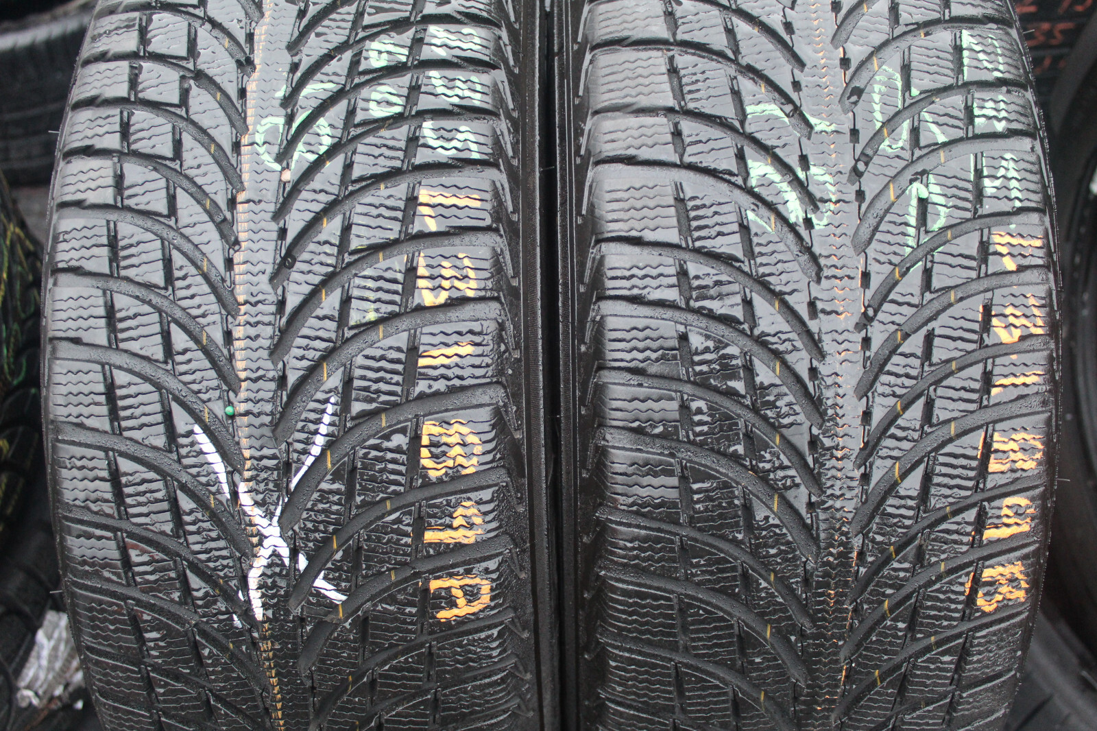 235 60 18 Michelin, Winter, M+S, XL, 107H, x2 A Pair 6.5mm (F1_tyres) L3189