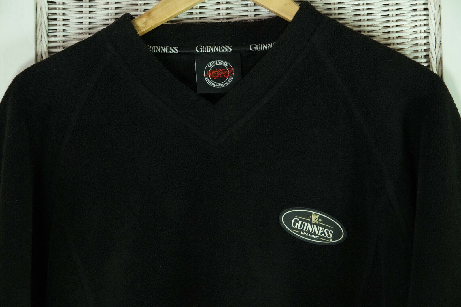 GUINNESS Black Fleece Sweatshirt L-XL 43 Chest Official Mercha...