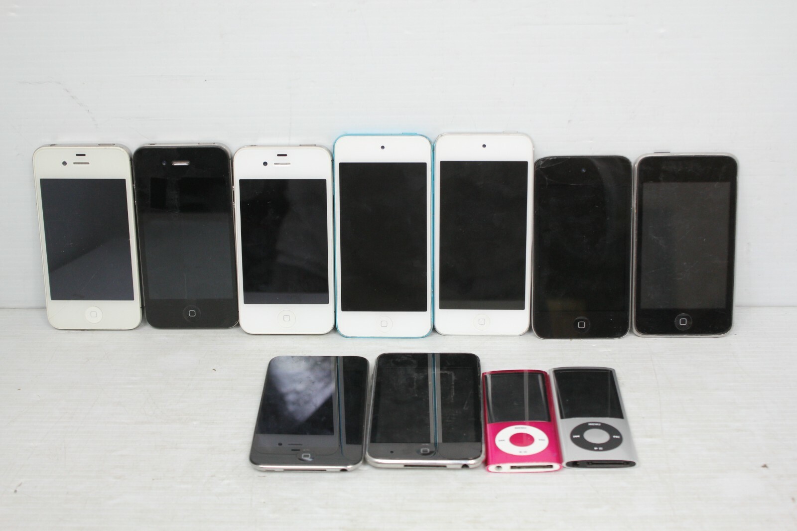 Apple - [シド]iPhone8 iPhone 8 【SIMロック解除済】Apple iPhone7 MNCF2J/A A1779 au