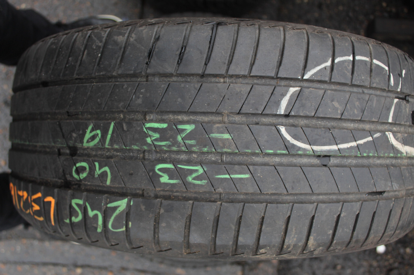 245 40 19 Bridgestone, Turanza T005, 94W, x1 Single Tyre 5.5mm (F1_tyres) L3216